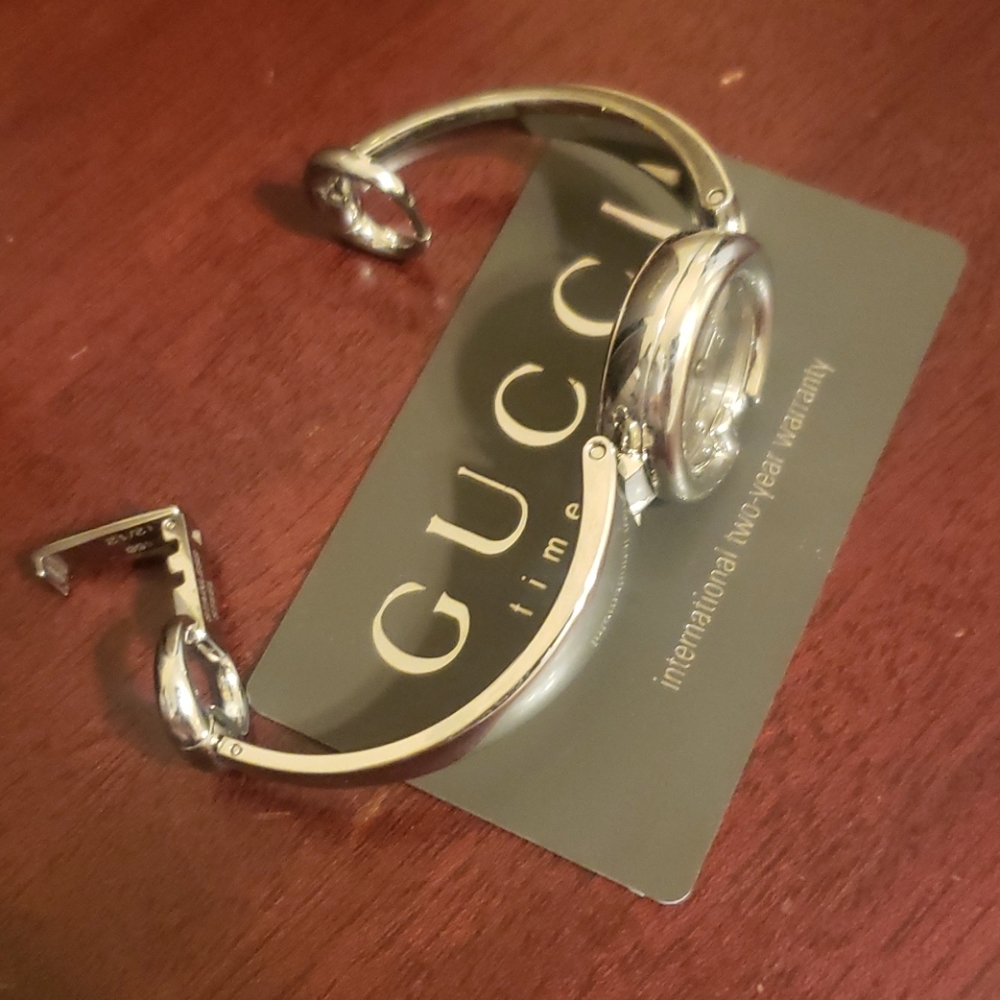 Gucci watch - Picture 5 of 6